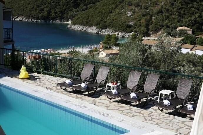 Imagen general del Hotel Poros Beach. Foto 10