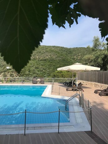 Imagen general del Hotel Poros Beach. Foto 11