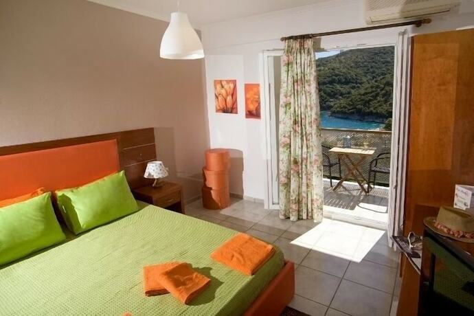 Imagen de la habitación del Hotel Poros Beach. Foto 20