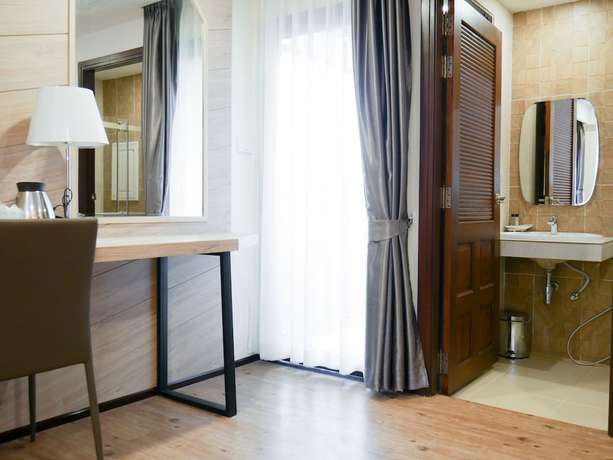 Imagen de la habitación del Hotel Porpiang. Foto 10