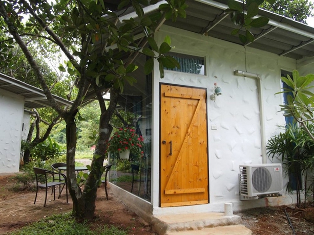 Imagen de la habitación del Hotel Porploen Hip Resort. Foto 14