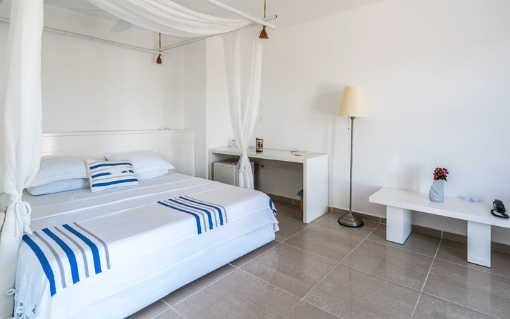Imagen de la habitación del Hotel Port Alacati. Foto 7