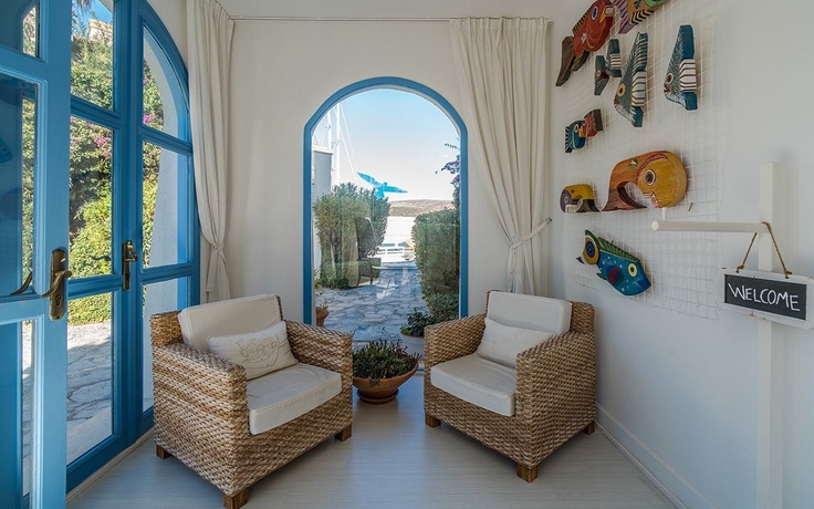 Imagen de los interiores del Hotel Port Alacati. Foto 16