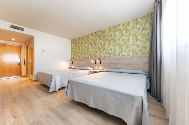 Imagen de la habitación del Hotel Port Alicante City & Beach. Foto 5