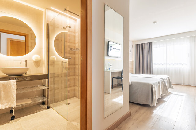 Imagen de la habitación del Hotel Port Alicante City & Beach. Foto 6