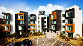 Imagen de la habitación del Hotel Port Avenue and Resort. Foto 10