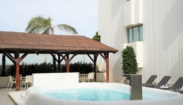 Imagen de los exteriores del Hotel Port Azafata Valencia. Foto 7