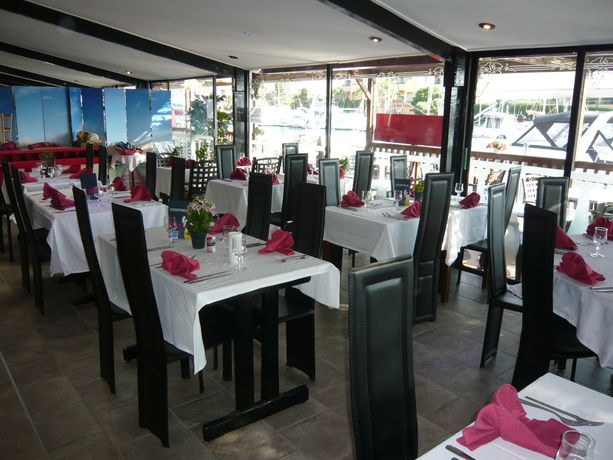 Imagen de los interiores del Hotel Port Beach. Foto 14