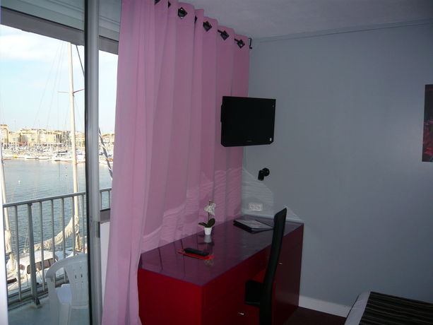 Imagen de la habitación del Hotel Port Beach. Foto 13