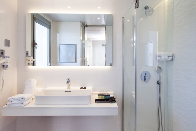 Imagen de la habitación del Hotel Port Benidorm. Foto 8