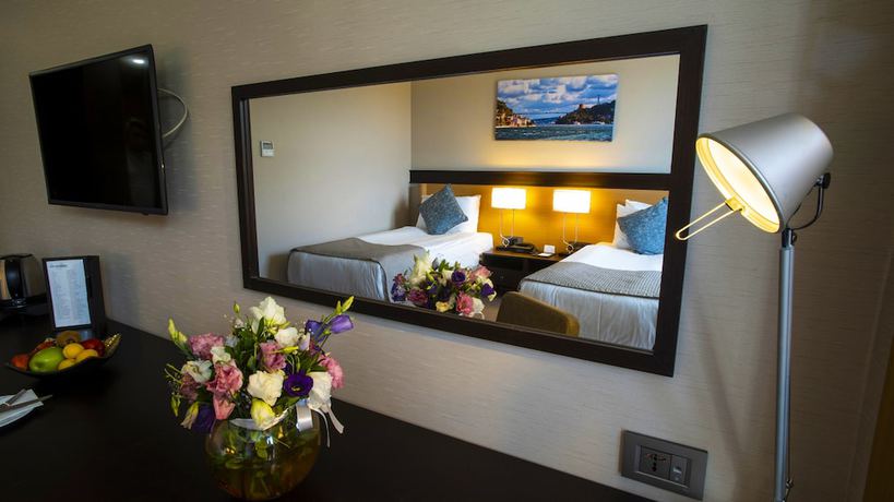 Imagen de la habitación del Hotel Port Bosphorus. Foto 5