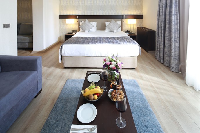 Imagen de la habitación del Hotel Port Bosphorus. Foto 16