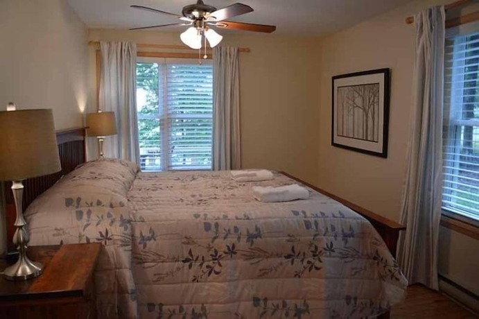 Imagen general del Hotel Port Cunnington Lodge. Foto 1