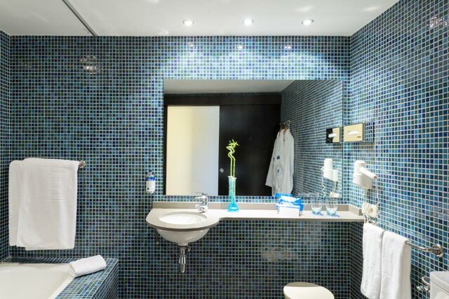 Imagen de la habitación del Hotel Port Feria Valencia. Foto 6