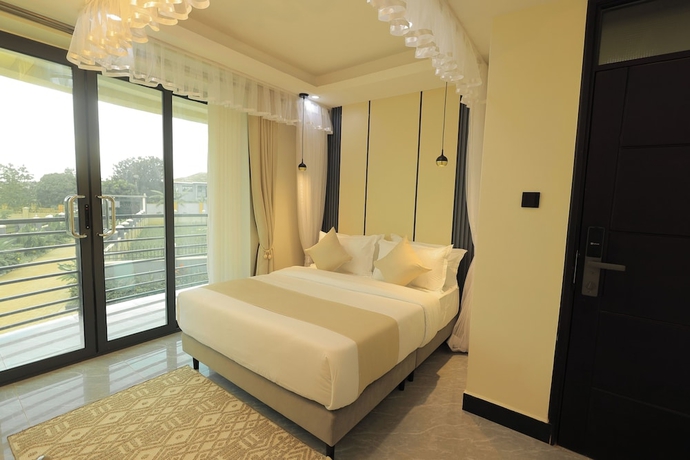 Imagen de la habitación del Hotel Port Harbor. Foto 1