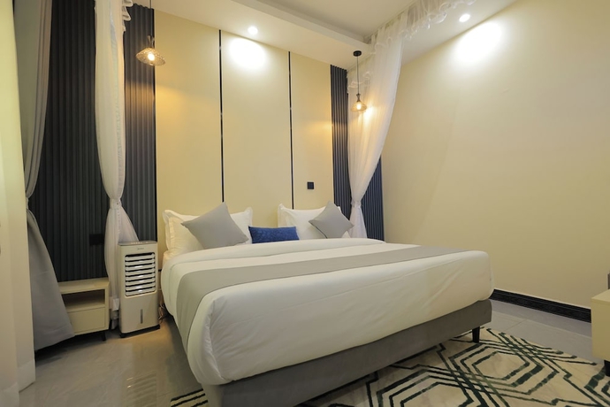 Imagen de la habitación del Hotel Port Harbor. Foto 3
