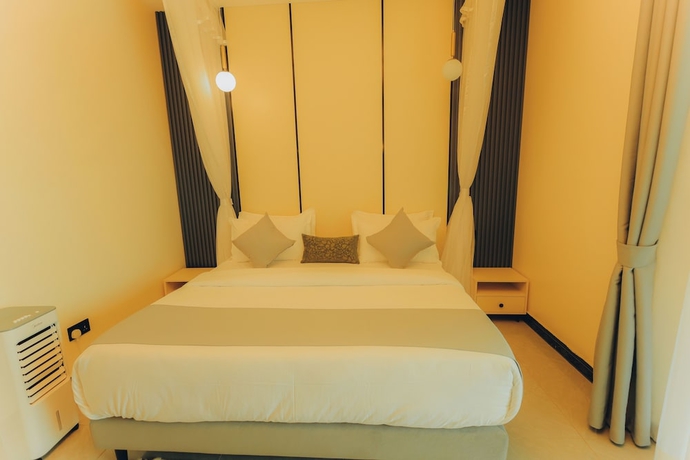 Imagen de la habitación del Hotel Port Harbor. Foto 4