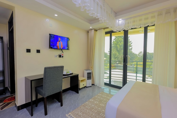 Imagen de la habitación del Hotel Port Harbor. Foto 9
