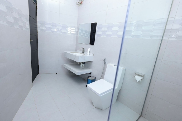 Imagen de la habitación del Hotel Port Harbor. Foto 13