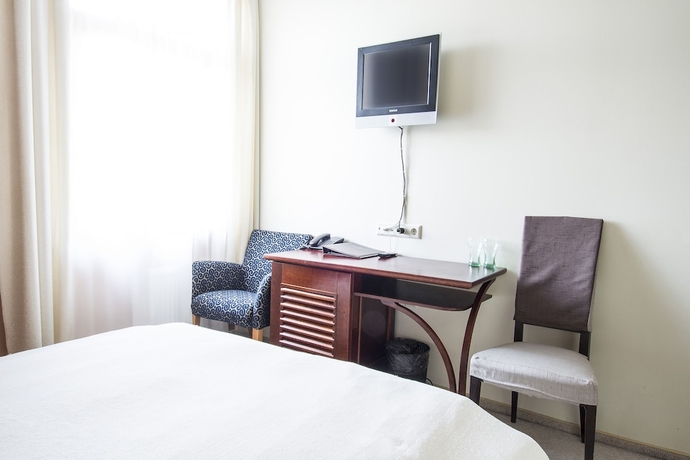 Imagen de la habitación del Hotel Port Hotel. Foto 8