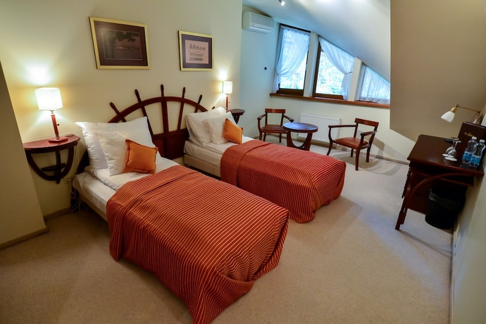 Imagen de la habitación del Hotel Port Hotel. Foto 9