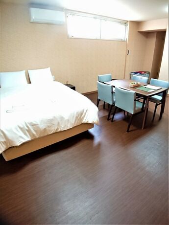 Imagen general del Hotel Port House. Foto 2