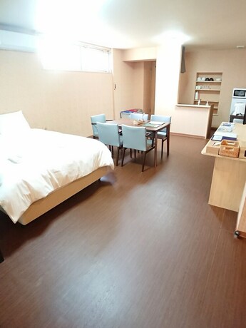 Imagen de la habitación del Hotel Port House. Foto 22