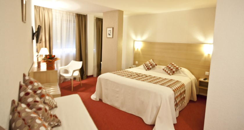 Imagen de la habitación del Hotel Port Marine - Sète. Foto 6