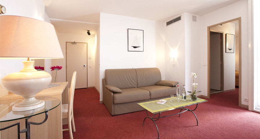 Imagen de los interiores del Hotel Port Marine - Sète. Foto 15