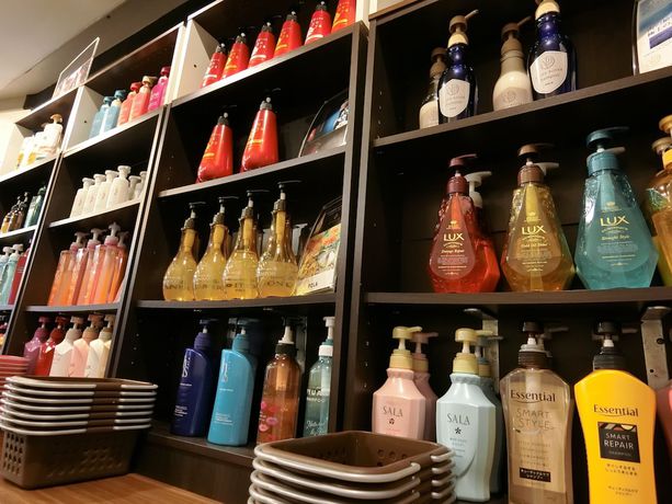 Imagen de los interiores del Hotel Port Moji. Foto 19