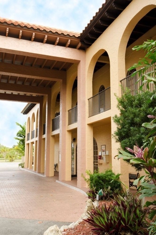 Imagen de los exteriores del Hotel Port Of The Islands Everglades Adventure Resort. Foto 8