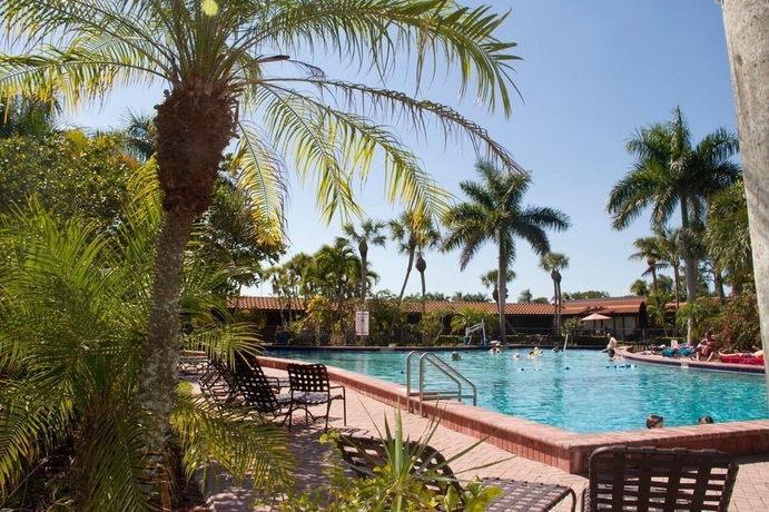 Imagen de la piscina del Hotel Port Of The Islands Everglades Adventure Resort. Foto 11