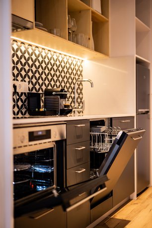 Imagen de la habitación del Hotel Port Plaza Apartments. Foto 7