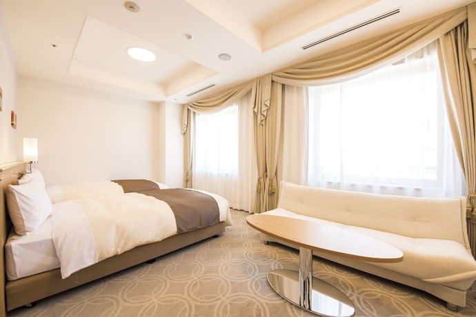 Imagen de la habitación del Hotel Port Plaza Chiba. Foto 15