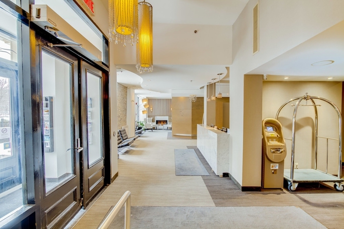 Imagen de los interiores del Hotel Port Royal. Foto 17