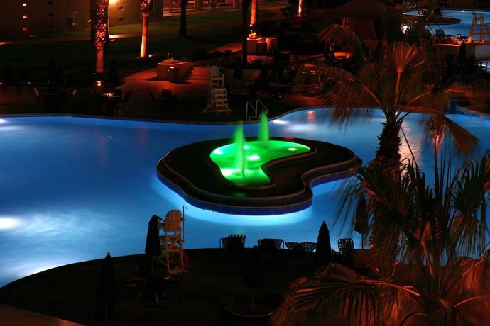 Imagen de la piscina del Hotel Port Royal Ocean Resort And Conference Center. Foto 15