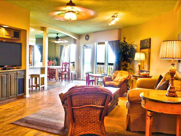 Imagen de la habitación del Hotel Port Royal Ocean Resort And Conference Center. Foto 7