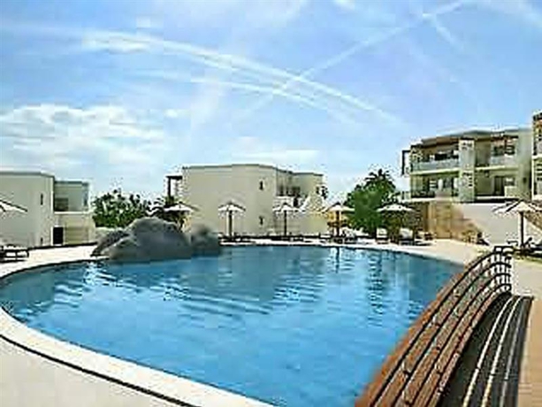 Imagen general del Hotel Port Royal Villas and Spa. Foto 6