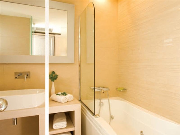 Imagen general del Hotel Port Royal Villas and Spa. Foto 9