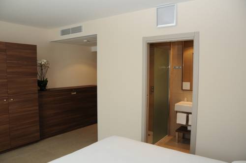 Imagen de la habitación del Hotel Port Toga. Foto 9