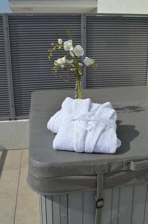 Imagen de la habitación del Hotel Port Toga. Foto 11