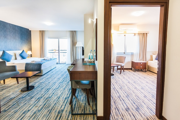 Imagen de la habitación del Hotel Port View. Foto 8