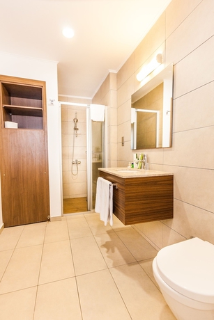 Imagen de la habitación del Hotel Port View. Foto 15