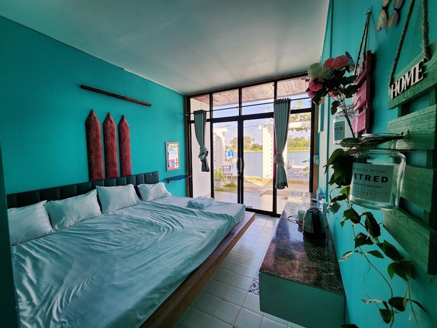 Imagen de la habitación del Hotel Port Ville Resort. Foto 7