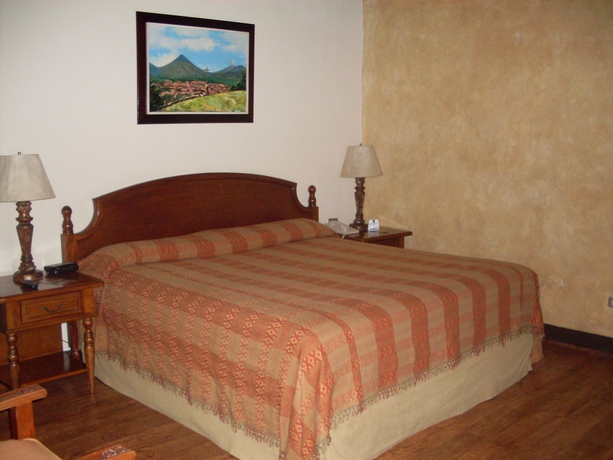 Imagen de la habitación del Hotel Porta Antigua. Foto 5