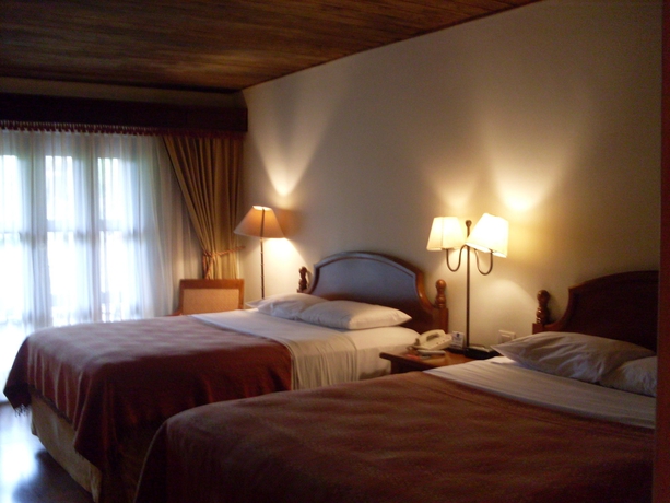 Imagen de la habitación del Hotel Porta Antigua. Foto 6