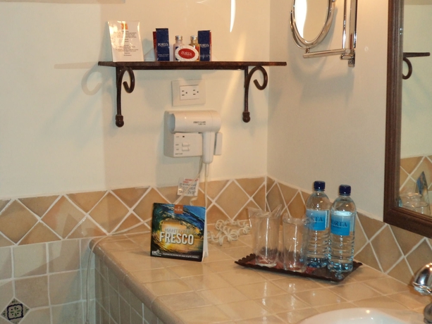 Imagen de la habitación del Hotel Porta Antigua. Foto 7