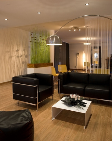 Imagen de la habitación del Hotel Porta D'alella. Foto 12