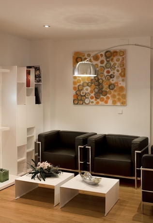 Imagen de la habitación del Hotel Porta D'alella. Foto 13