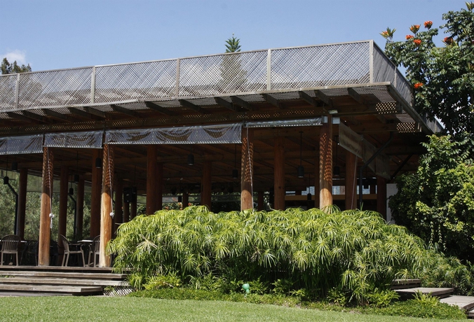 Imagen de los exteriores del Hotel Porta Del Lago. Foto 13